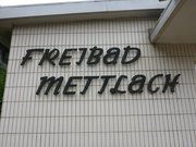 Freibad Mettlach - Ruppiger Rutschenspaß auf der Freibad-Riesenrutsche