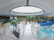 Westbad München - modernes Freizeitbad hinter trister Fassade