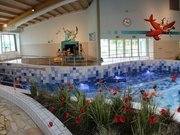 S&R Olympia Brügge - Erlebnisbad mit kompakter Wildwasserrutsche und jeder Menge Wasserspaß