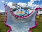 Therme Erding - neuer Rutschenspaß auf der Sommerrutsche "Big Wave"